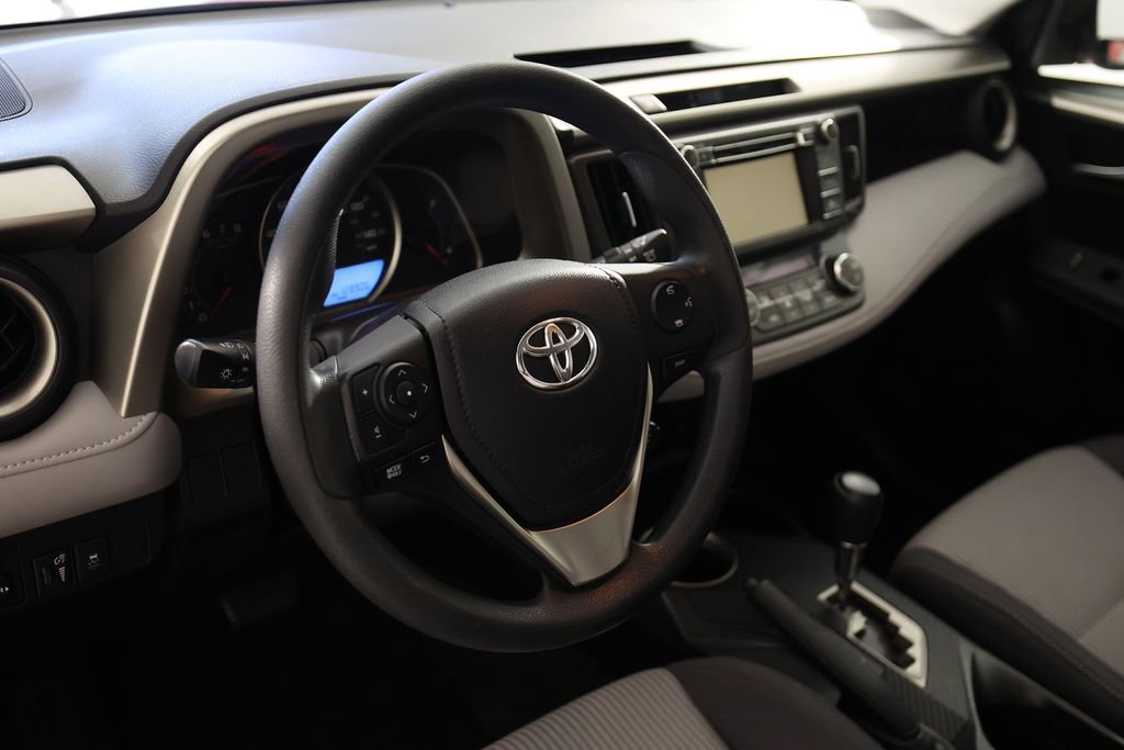 Used 2014 Toyota RAV4 XLE FWD image 16