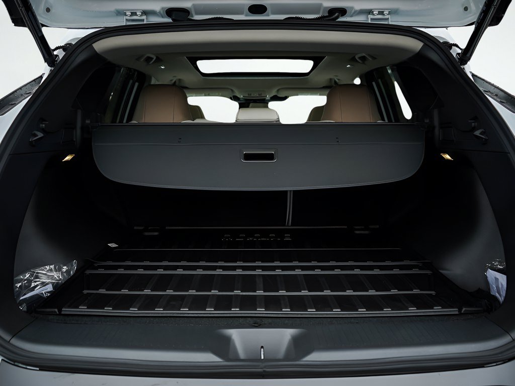 New 2026 Nissan Murano Platinum w/ Cargo Package AWD/4WD image 8