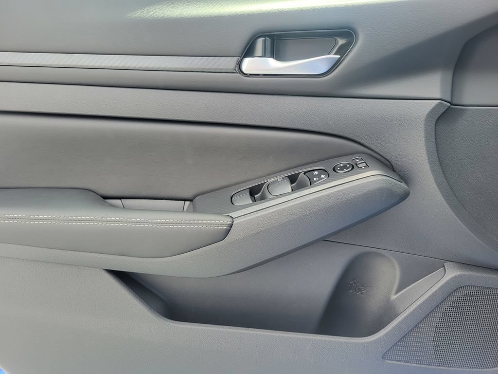 New 2026 Nissan Altima 2.5 SV w/ SV Special Edition Package FWD image 28