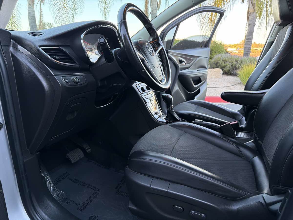 Used 2018 Buick Encore Preferred image 18