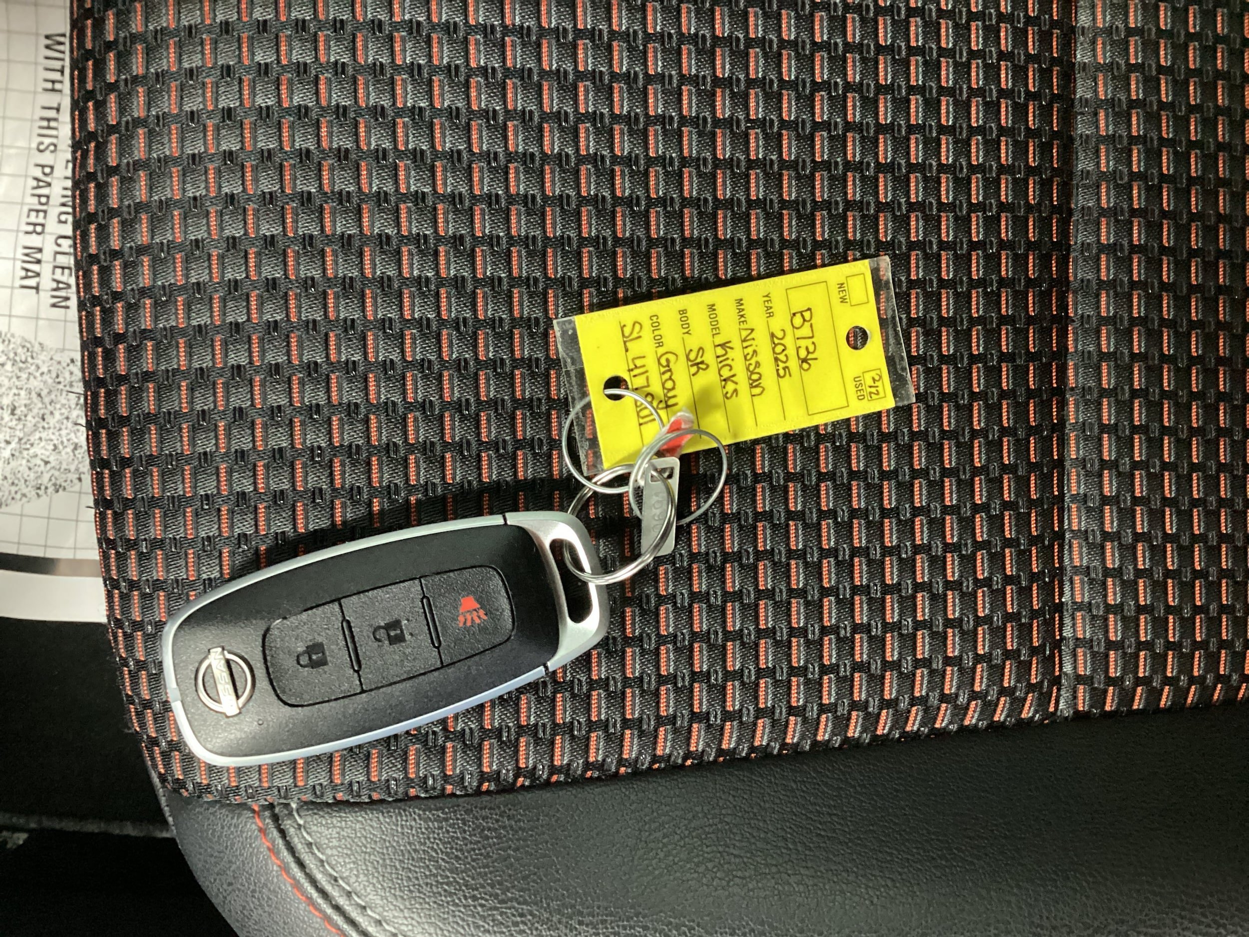 Used 2025 Nissan Kicks SR AWD/4WD image 29