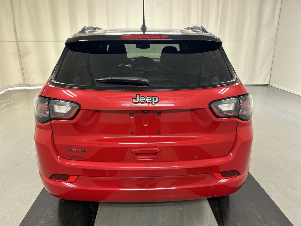 Used 2024 Jeep Compass Limited w/ High Altitude Package AWD/4WD image 22