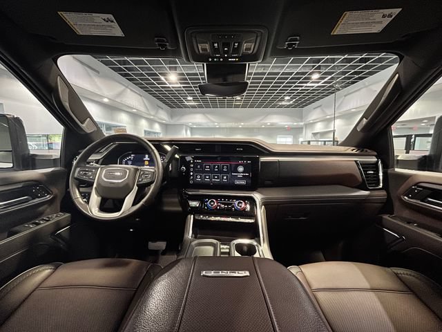 Used 2024 GMC Sierra 2500 Denali w/ Denali Reserve Package AWD/4WD image 15