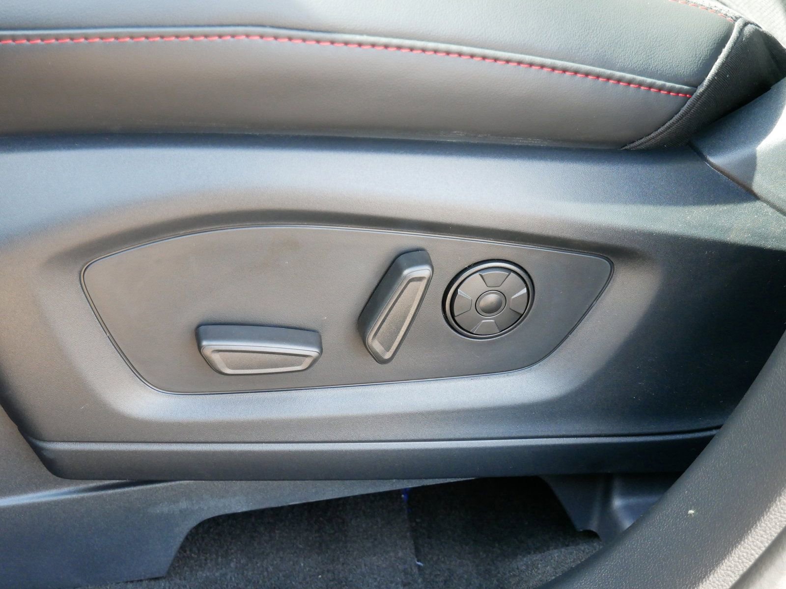 New 2025 Ford Explorer ST image 15