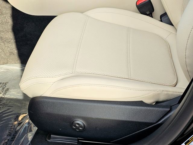 New 2026 Mercedes-Benz C 300 4MATIC Sedan image 18