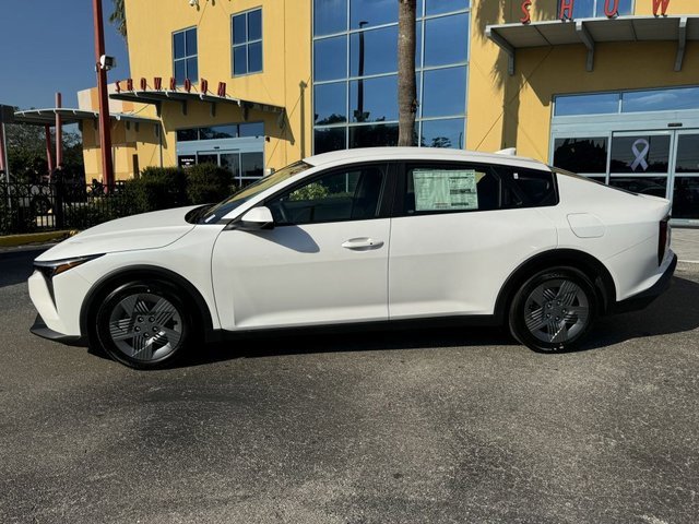 New 2025 Kia K4 LX image 2