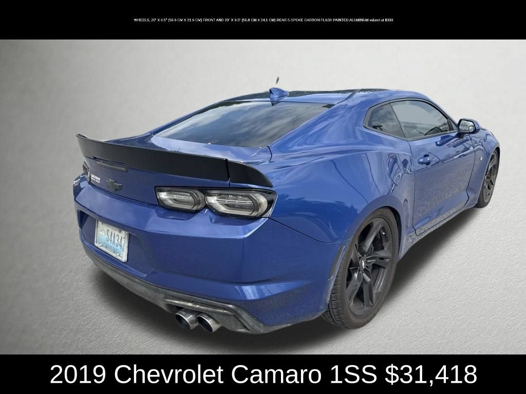 Used 2019 Chevrolet Camaro SS RWD image 3