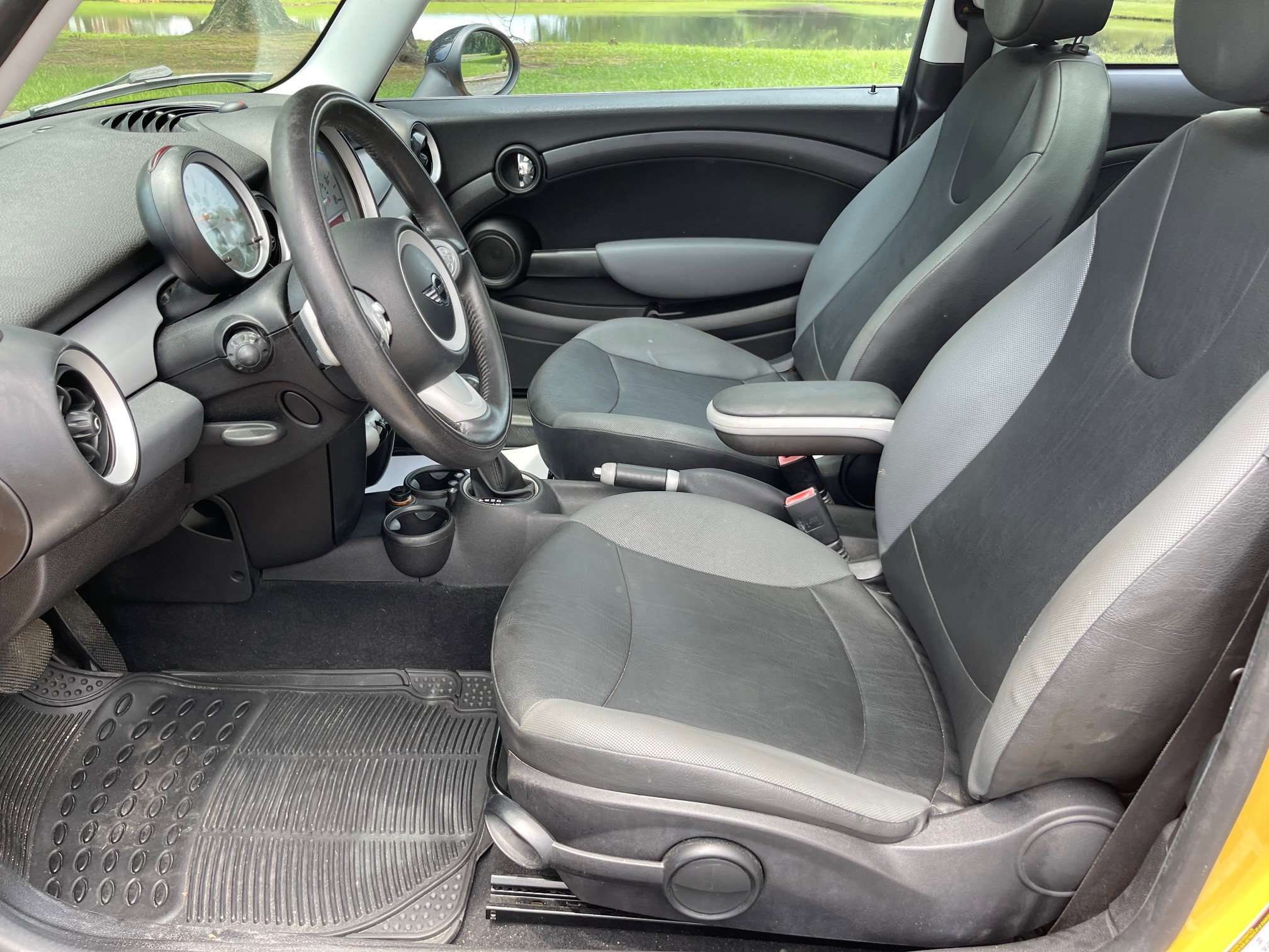 Used 2009 MINI Cooper Hardtop image 8