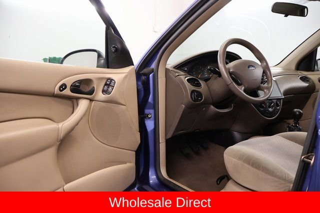 Used 2004 Ford Focus ZX5 Hatchback image 8