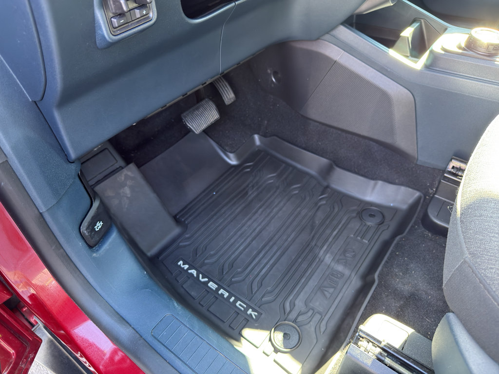 Used 2025 Ford Maverick XLT w/ XLT Luxury Package AWD/4WD image 6