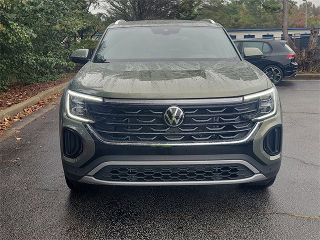 New 2026 Volkswagen Atlas Cross Sport SE image 2