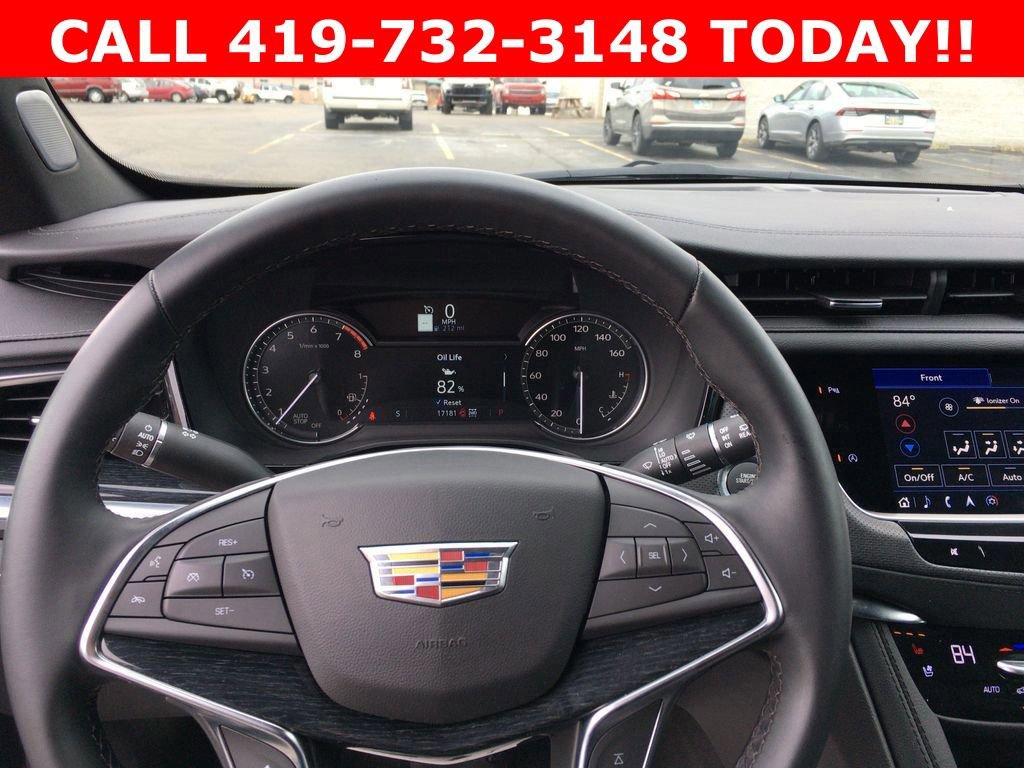 Used 2025 Cadillac XT5 Premium Luxury AWD/4WD image 6