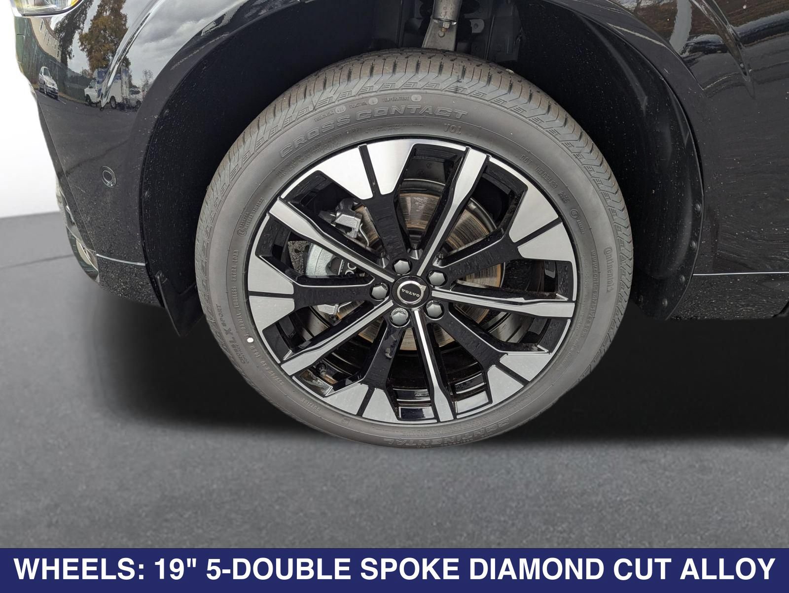 New 2026 Volvo XC60 B5 Plus w/ Protection Package Premier AWD/4WD image 26