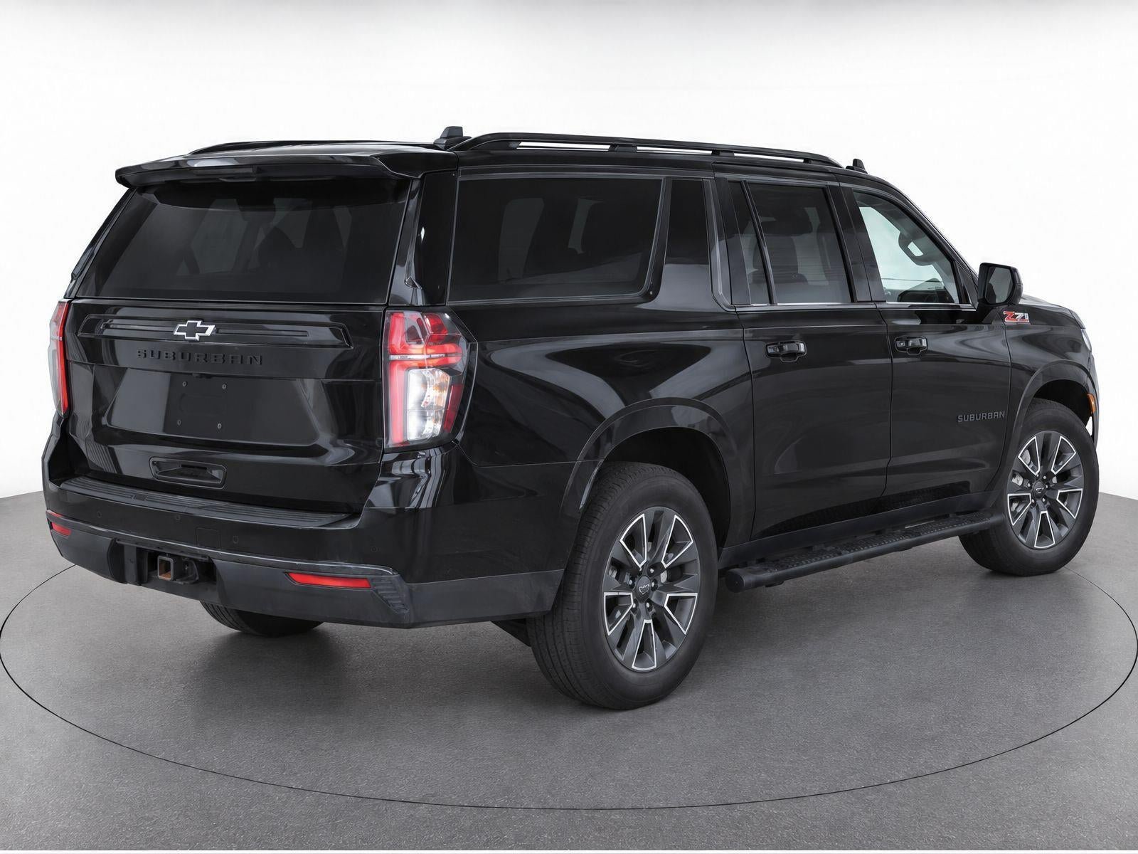 Used 2023 Chevrolet Suburban Z71 AWD/4WD image 4