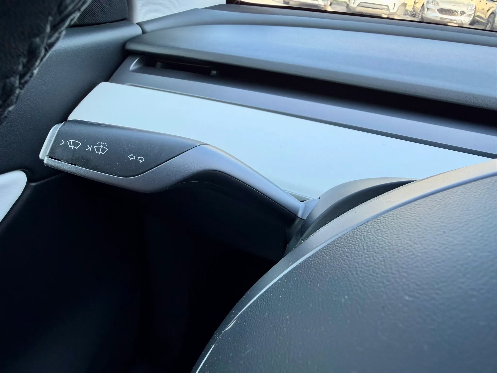 Used 2021 Tesla Model Y Long Range image 28