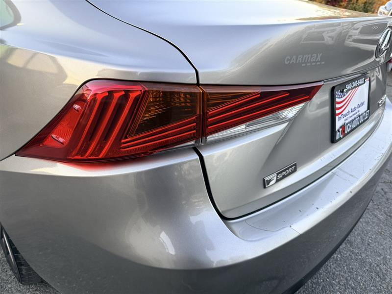 Used 2018 Lexus IS 300 F Sport w/ F Sport Package RWD image 10