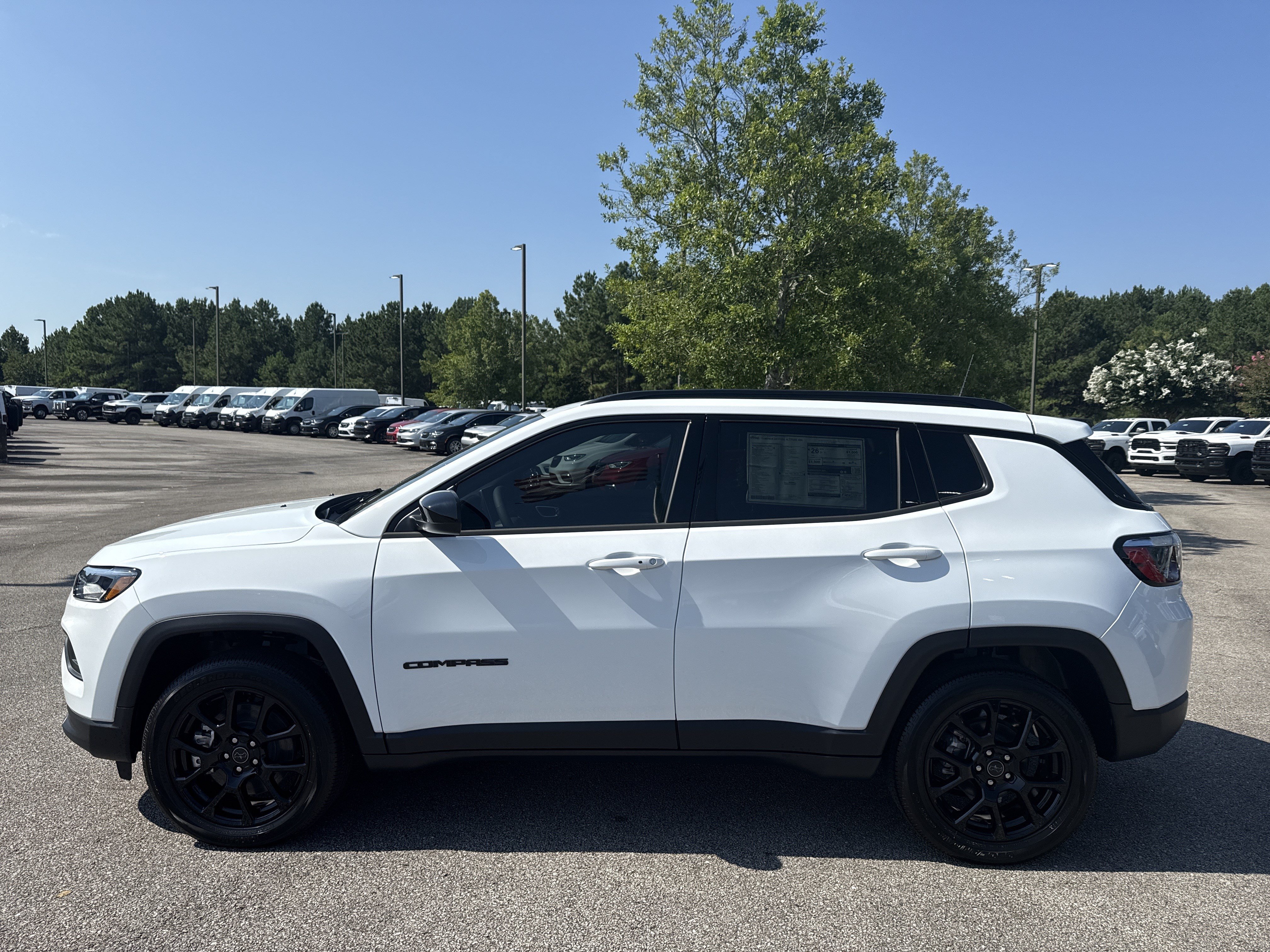 New 2026 Jeep Compass Latitude AWD/4WD image 4