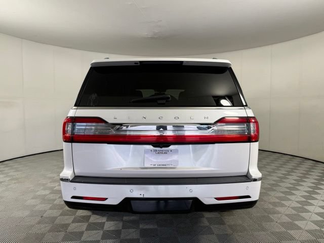 Used 2018 Lincoln Navigator L Reserve w/ Technology Package AWD/4WD image 3