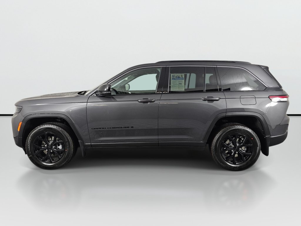 New 2026 Jeep Grand Cherokee Altitude AWD/4WD image 8