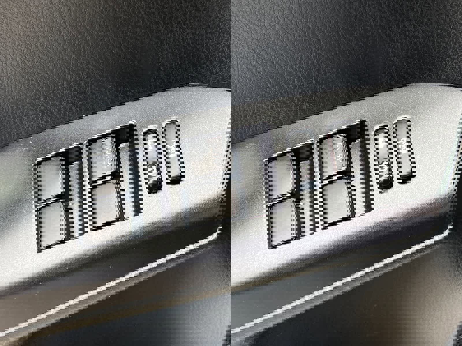 Used 2017 Toyota RAV4 XLE w/ Carpet Mat Package image 14