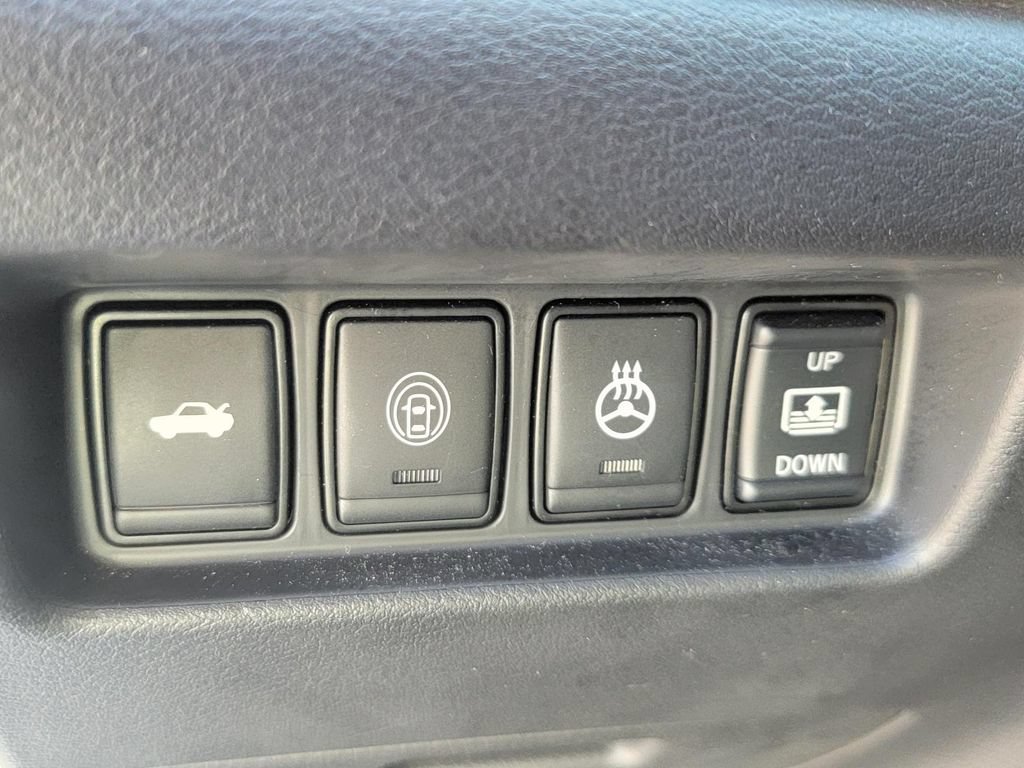 Used 2023 Nissan Maxima Platinum w/ Sport Mat Group FWD image 34
