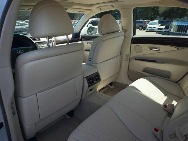 Used 2007 Lexus LS 460 RWD image 36