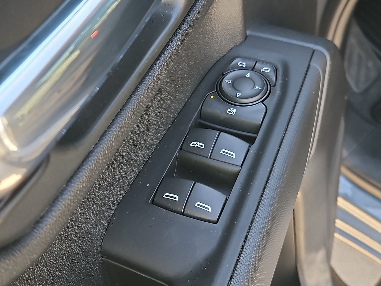 New 2026 Chevrolet Silverado 1500 Custom Trail Boss w/ Turbomax Blackout Package AWD/4WD image 13