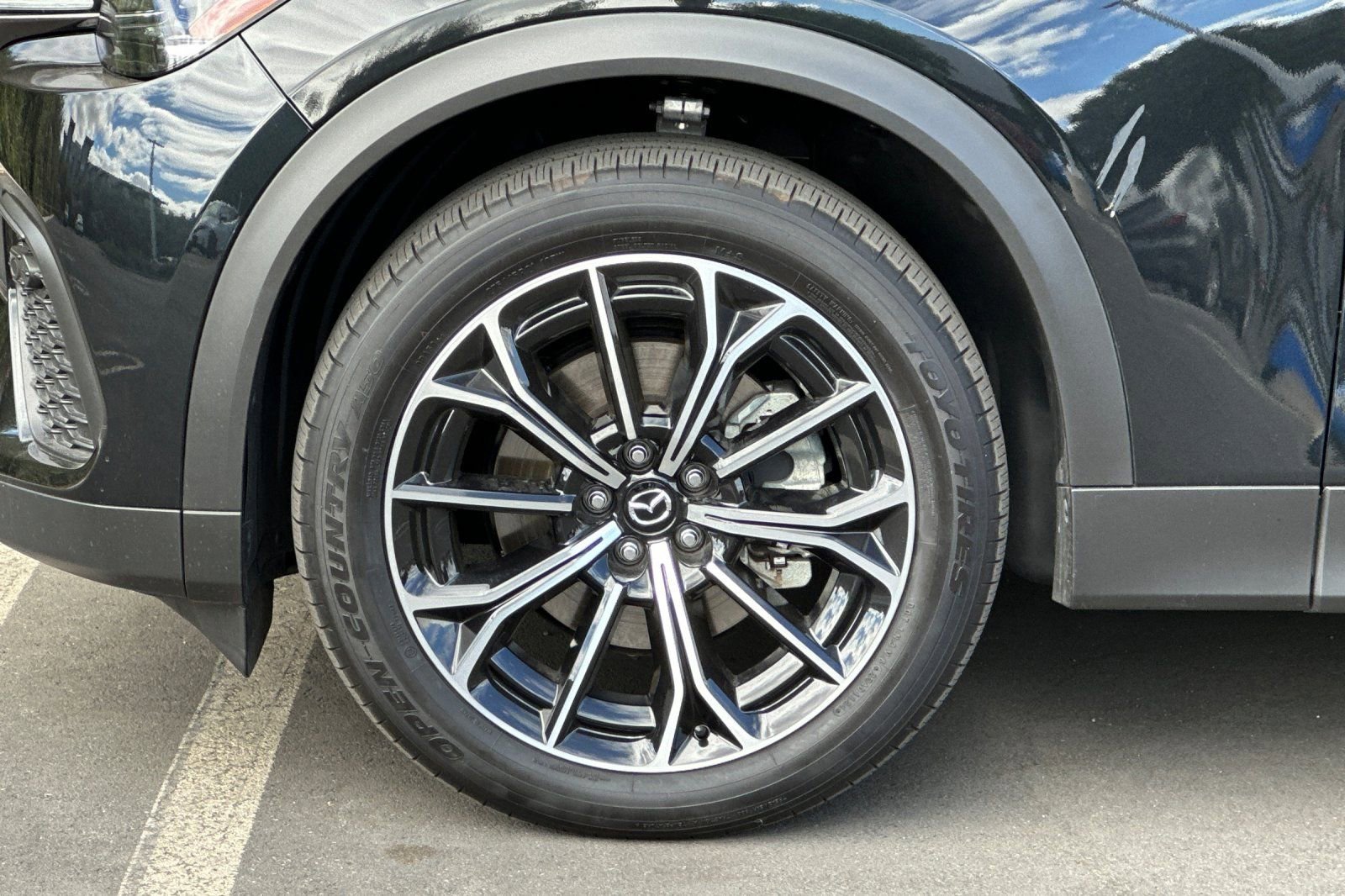 Certified 2025 MAZDA CX-70 Plug-In Hybrid w/ Premium Pkg image 28