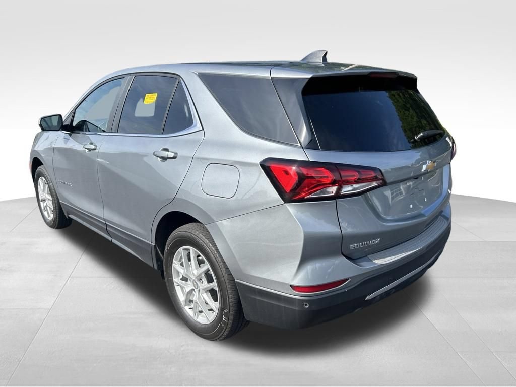 Used 2024 Chevrolet Equinox LT AWD/4WD image 3