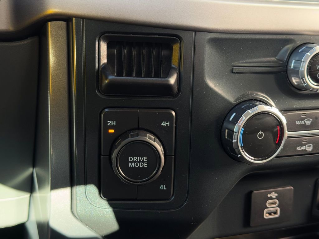 Used 2025 Ford F150 XLT w/ Equipment Group 301A Standard image 32