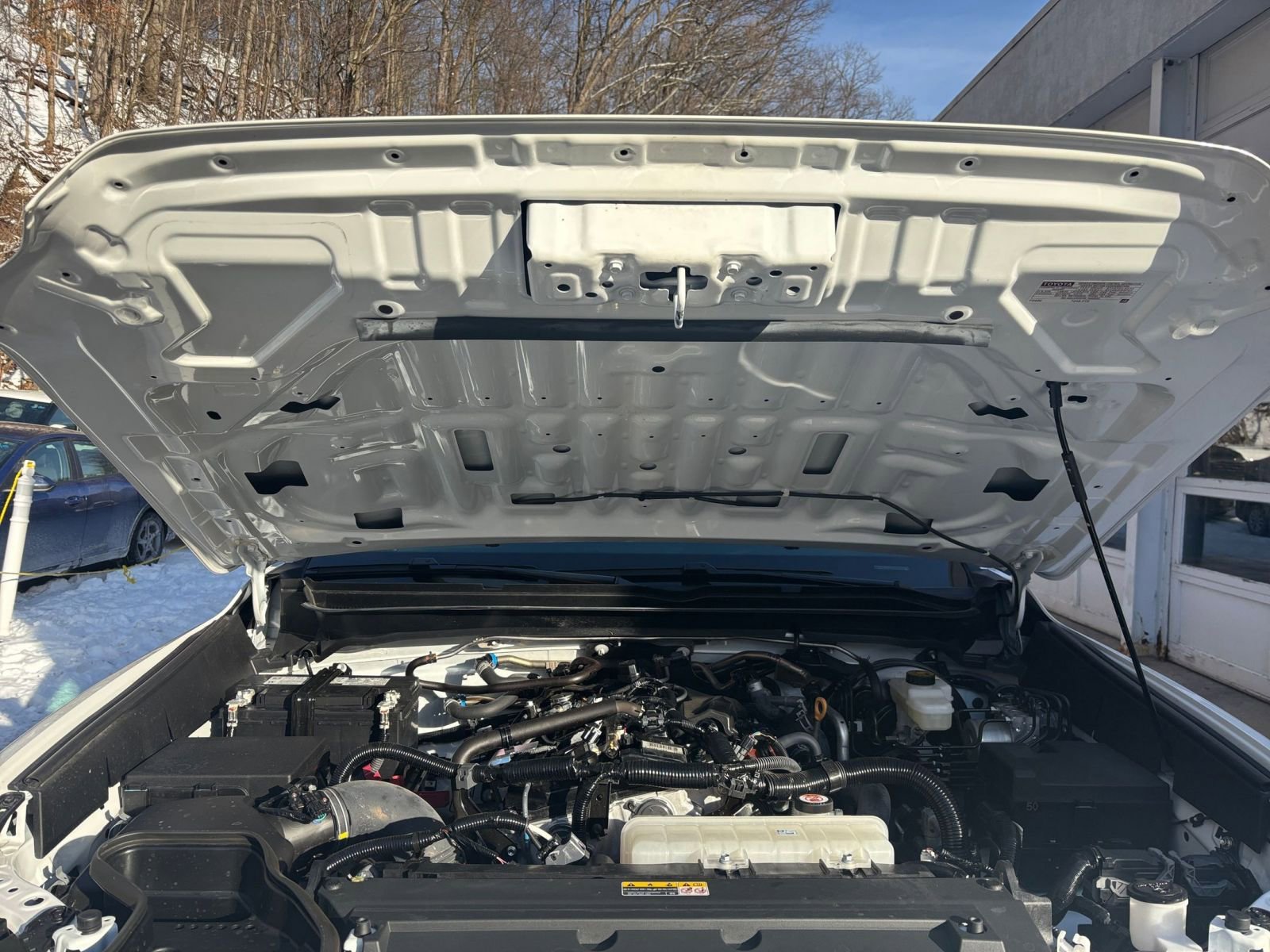 Used 2025 Toyota Tacoma TRD Off-Road image 31