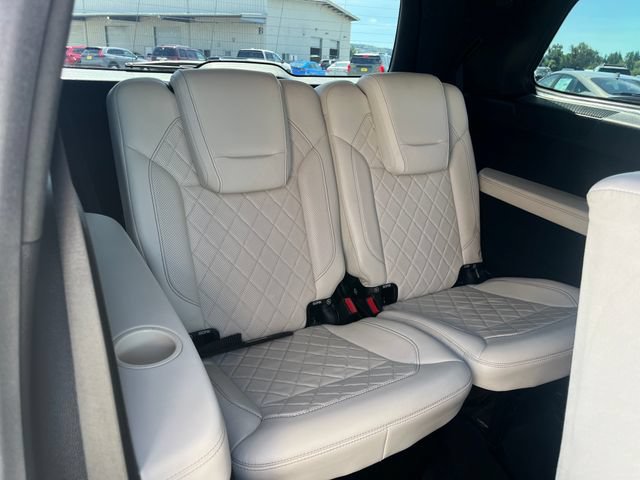 Used 2016 Mercedes-Benz GL 550 4MATIC image 14