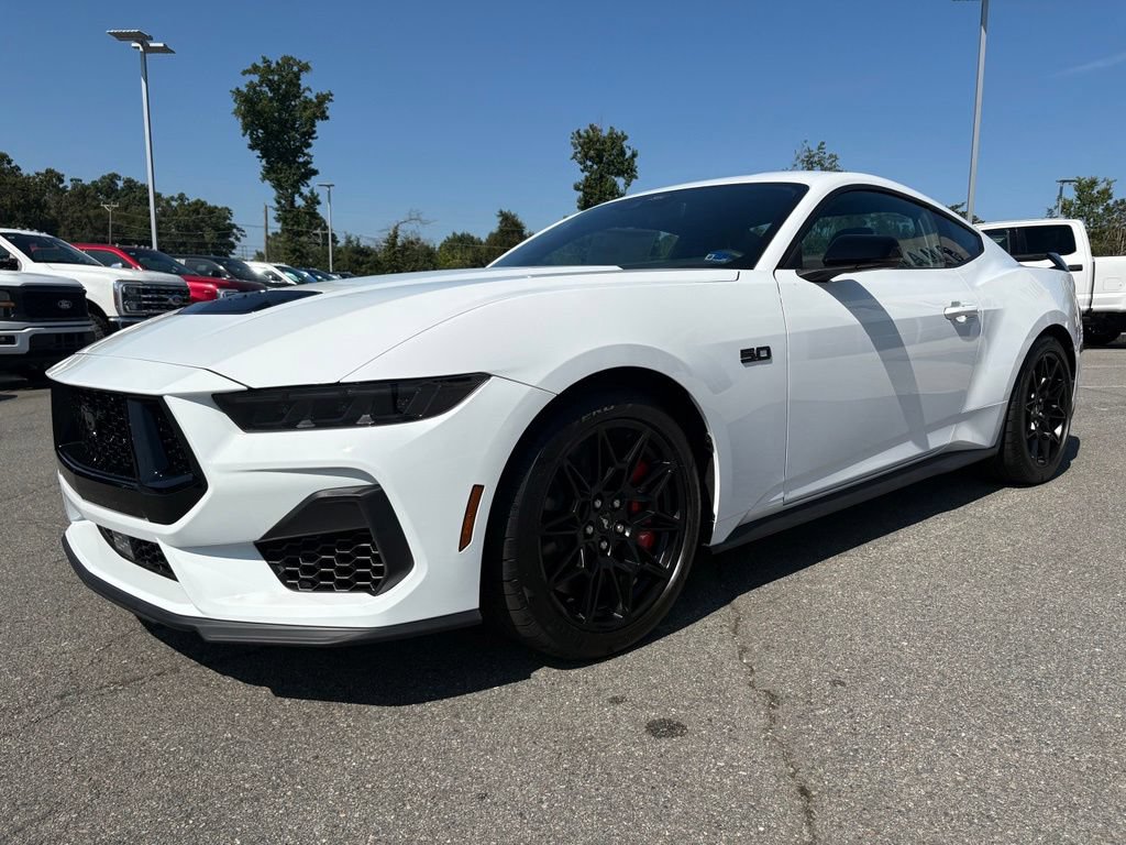 New 2026 Ford Mustang GT Premium w/ GT Performance Package RWD image 7