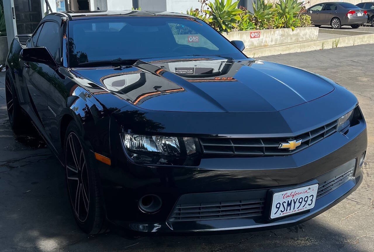 Used 2015 Chevrolet Camaro LS RWD image 5