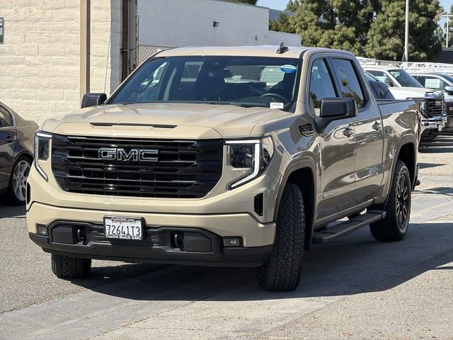 Used 2023 GMC Sierra 1500 Elevation AWD/4WD image 3