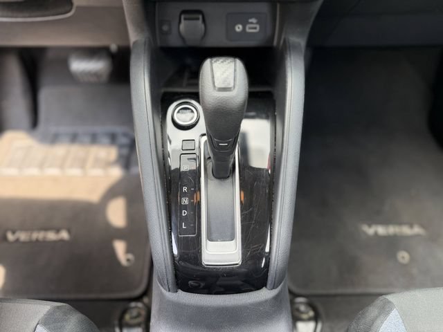 Used 2024 Nissan Versa SV FWD image 19