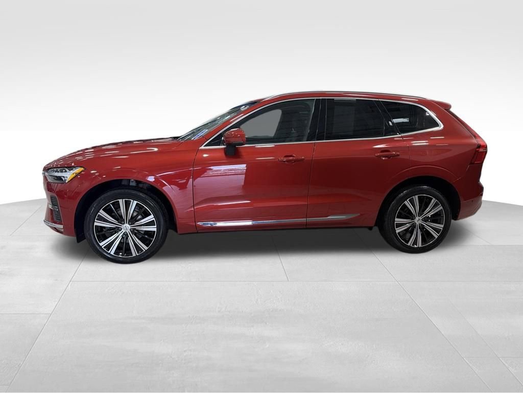 Used 2023 Volvo XC60 B5 Plus w/ Climate Package AWD/4WD image 17