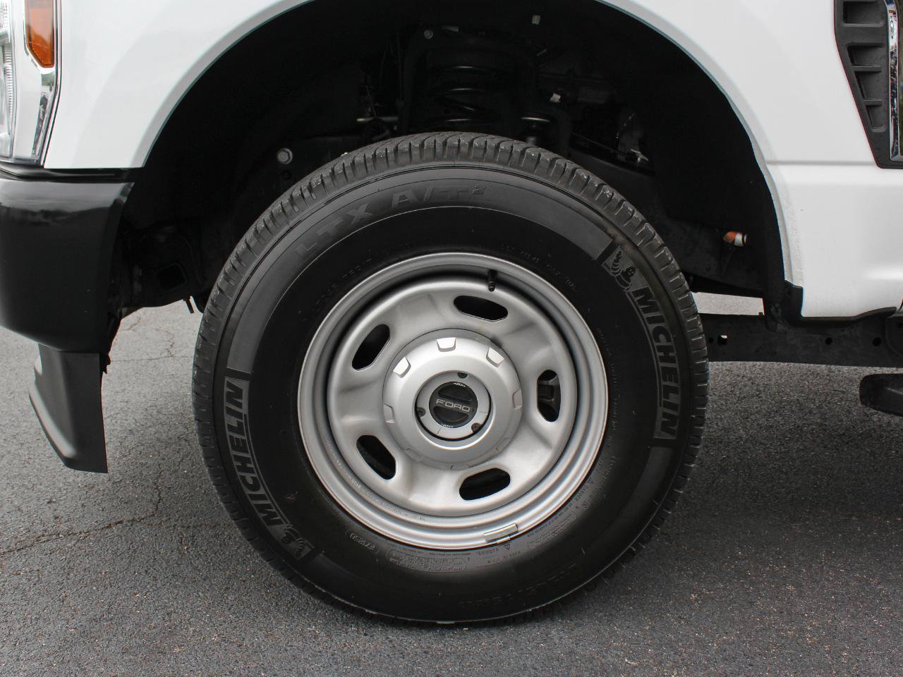 Used 2025 Ford F250 XL w/ FX4 Off-Road Package AWD/4WD image 39