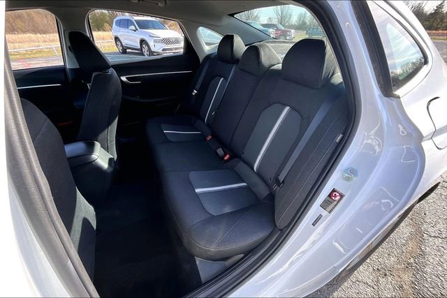Used 2021 Hyundai Sonata SE w/ Cargo Package image 22