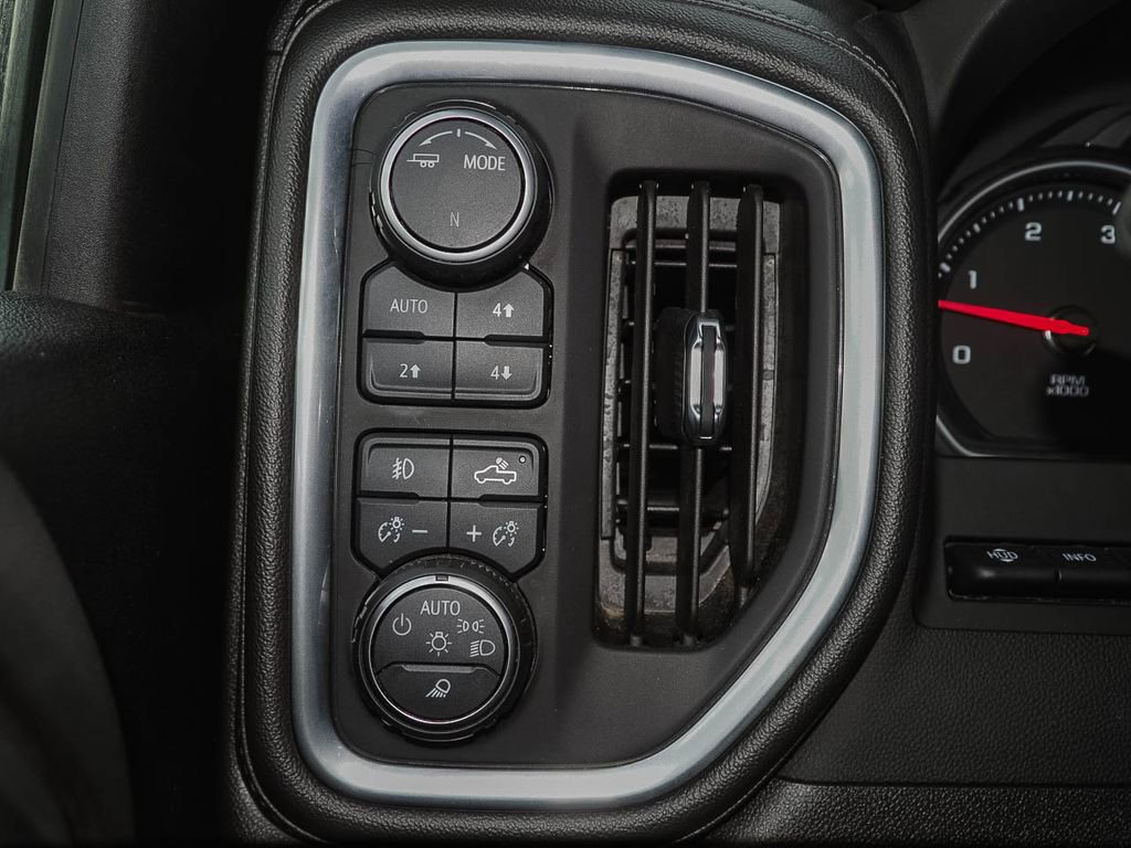 Certified 2023 Chevrolet Silverado 2500 High Country w/ Technology Package AWD/4WD image 29