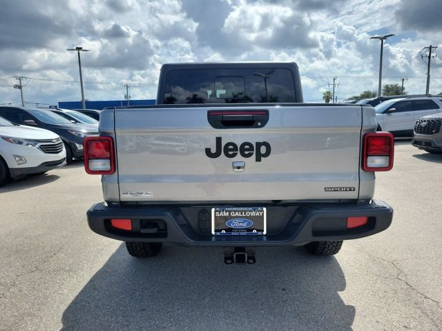 Used 2021 Jeep Gladiator Sport AWD/4WD image 5