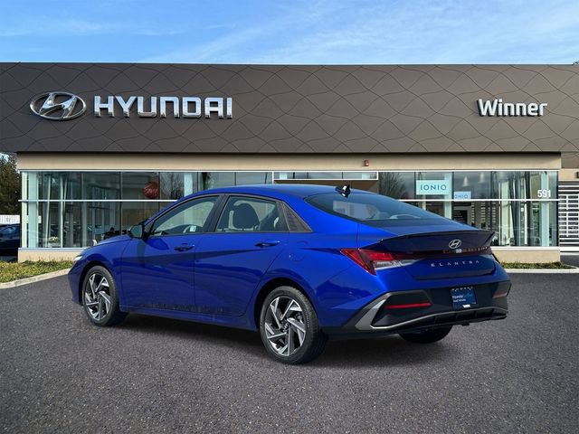 Certified 2025 Hyundai Elantra Sport FWD image 2