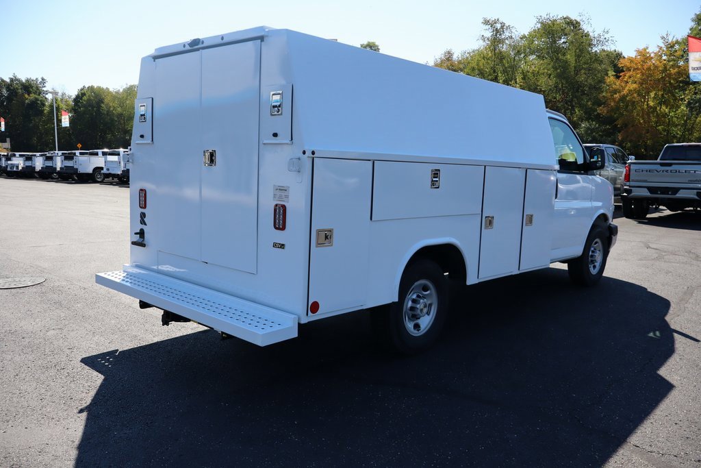 New 2025 Chevrolet Express 3500 w/ Power Convenience Package image 29