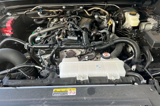 Used 2025 Toyota Tacoma TRD Sport AWD/4WD image 22