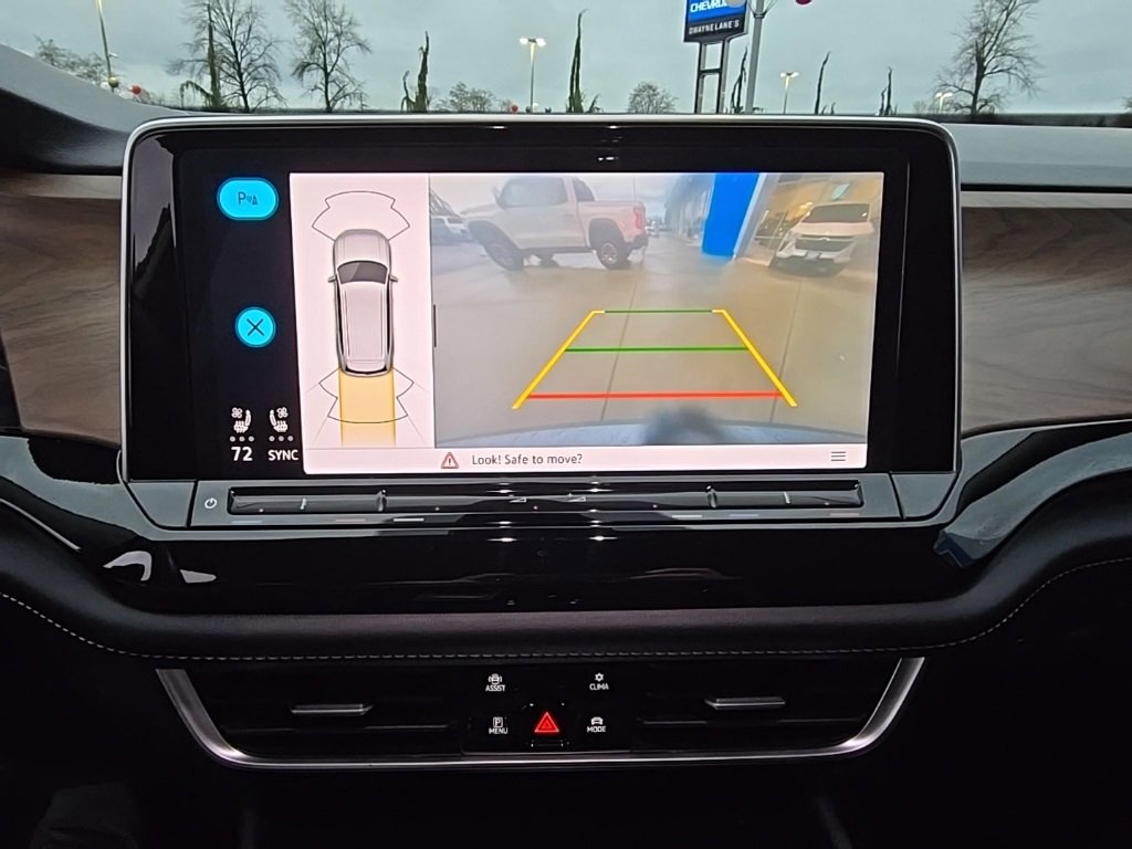 Used 2024 Volkswagen Atlas SE image 14