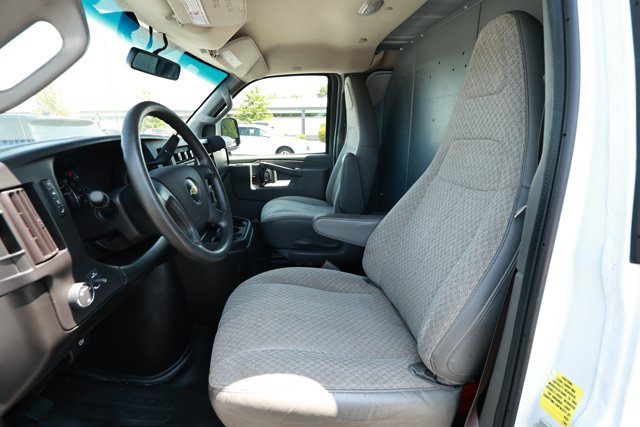 Used 2021 Chevrolet Express 2500 RWD image 20