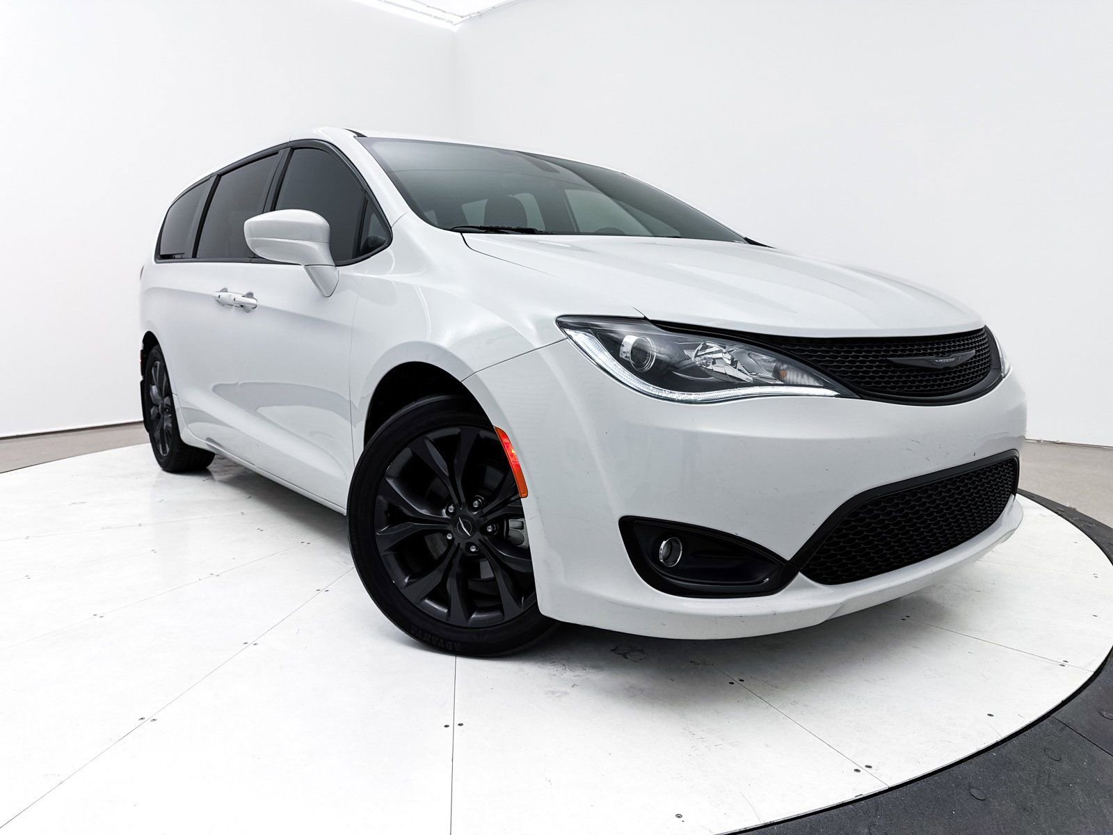 Used 2018 Chrysler Pacifica Touring Plus w/ S Appearance Package