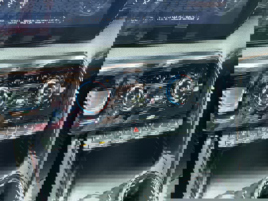 Used 2025 GMC Sierra 1500 AT4 w/ AT4 Premium Package image 18