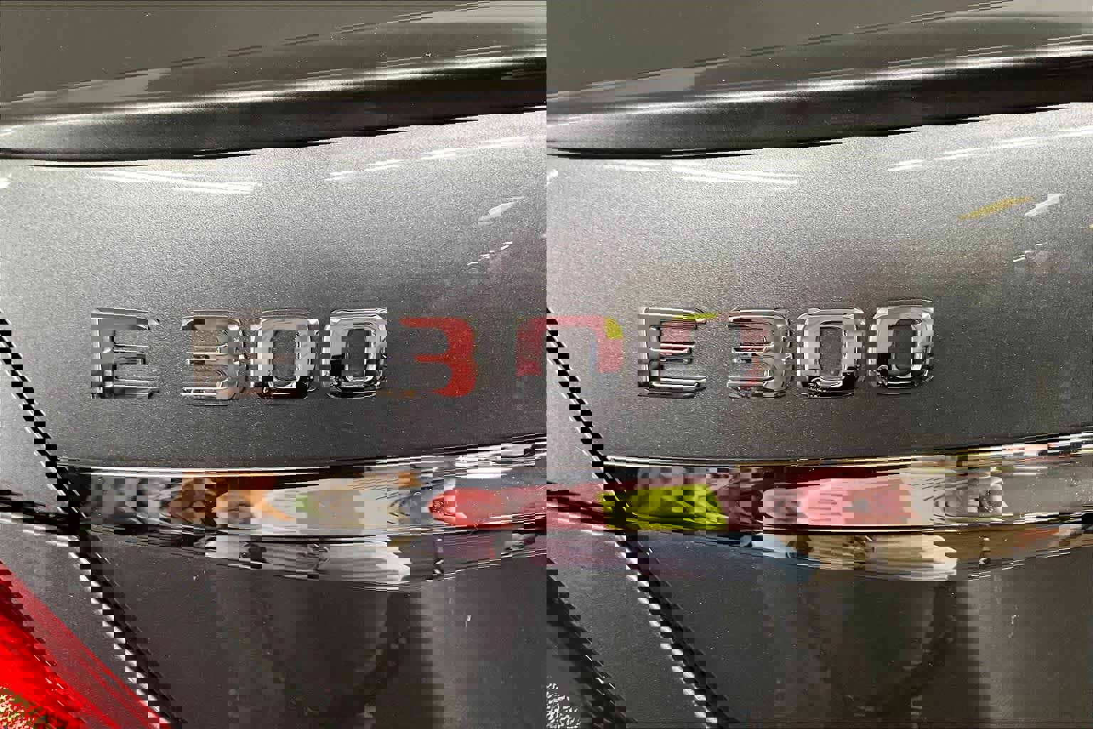 Used 2017 Mercedes-Benz E 300 4MATIC image 10