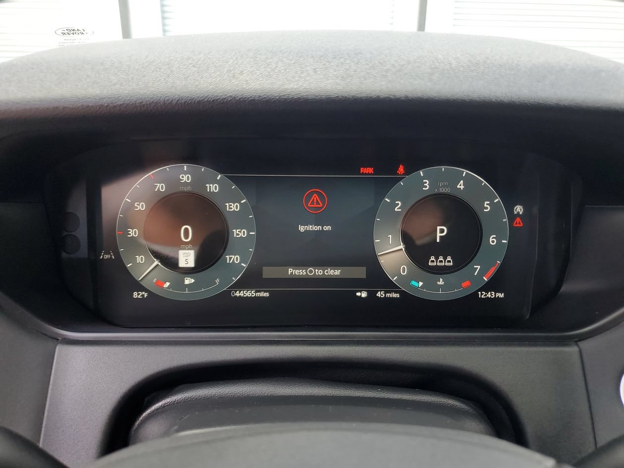 Used 2025 Land Rover Range Rover Velar Dynamic SE AWD/4WD image 28